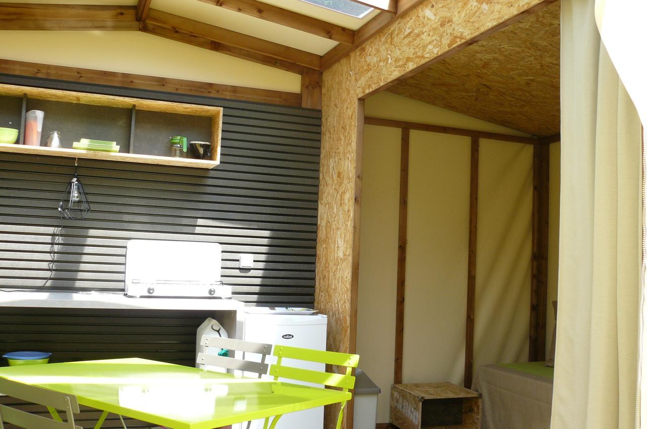 Camping Le Rey Louvie Juzon Extérieur photo