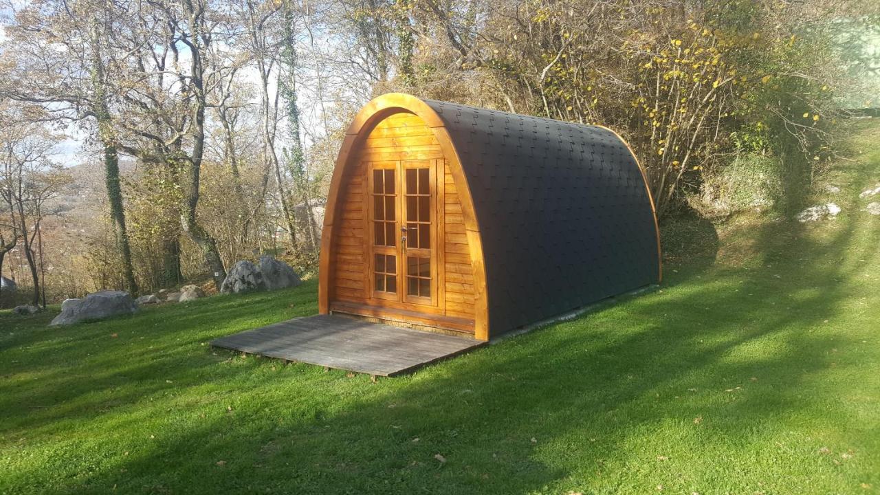 Camping Le Rey Louvie Juzon Extérieur photo