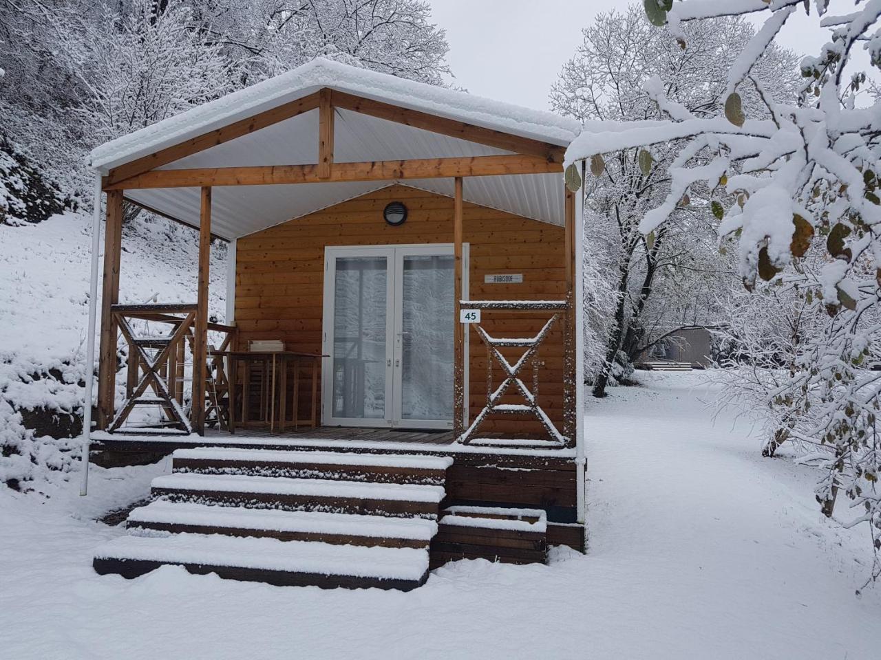Camping Le Rey Louvie Juzon Extérieur photo