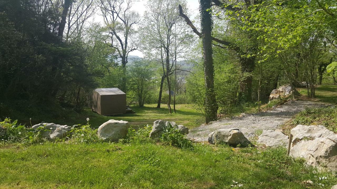 Camping Le Rey Louvie Juzon Extérieur photo